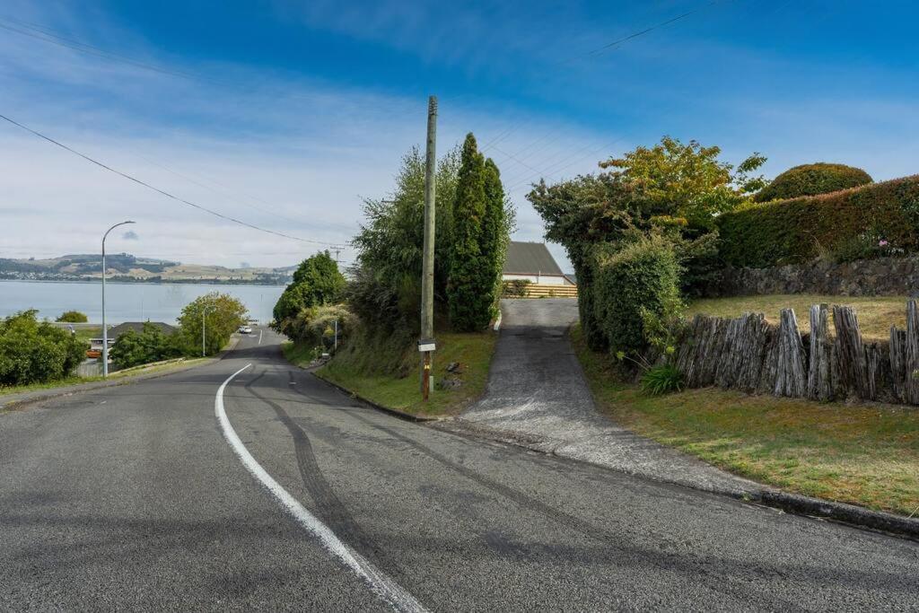 Charming Hideaway Villa Taupo Eksteriør billede